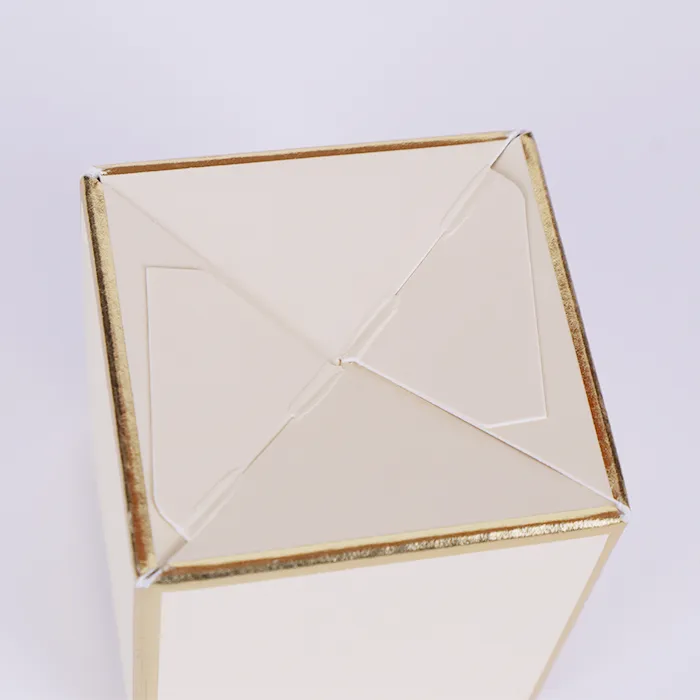 ボトムロックボックス